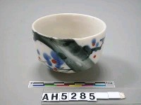 藏品(彩繪瓷杯)的圖片